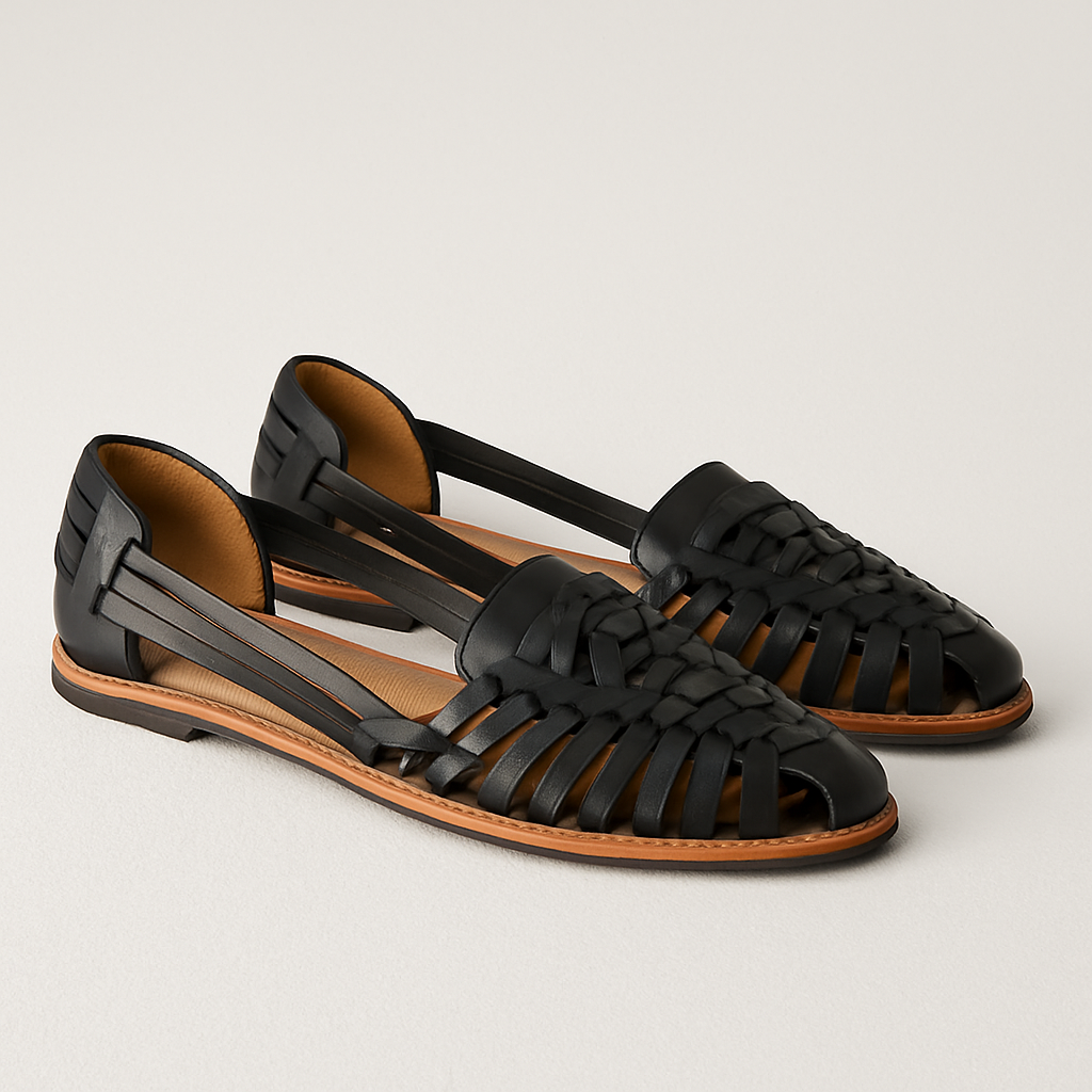 Damskie sandały z zamkniętymi palcami - paski - wygodne